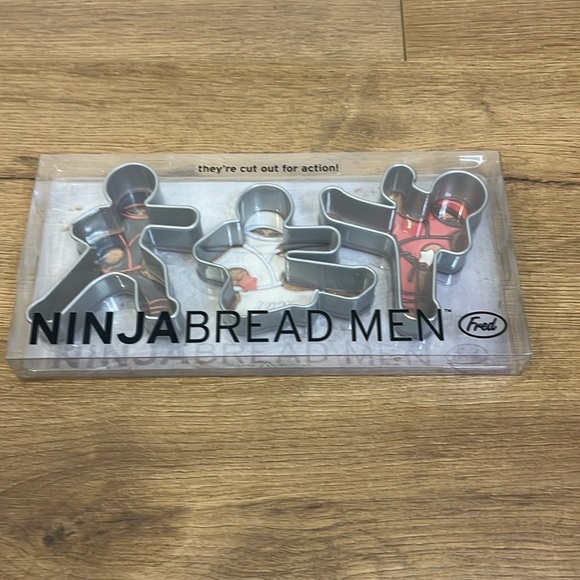 Ninjabread Men | New gingerbread cookie cutout cutters Ninjas Fred funny - Picture 6 of 6